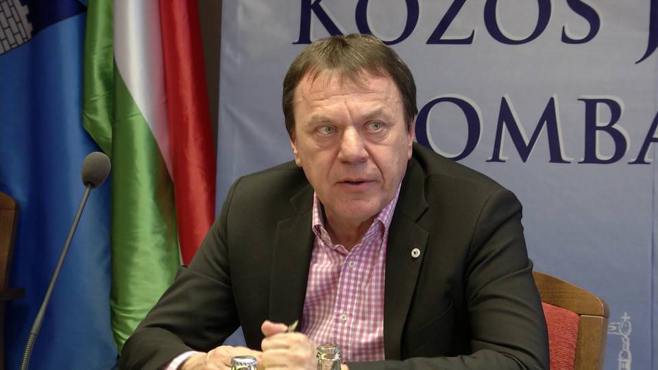Szombathelyi Fidesz: Molnr Mikls gy nem rdemel fizetst, hogy munkja sincs