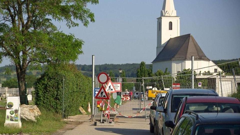 Az autsok eltt tovbbra is zrva a hatrtkel szak-Burgenlandban – 160 eur az gyintzs dja