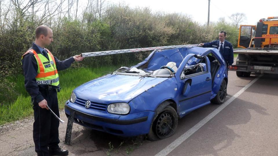 Egsz jszaka a roncsban fekdt az emdi tragdia kt ldozata