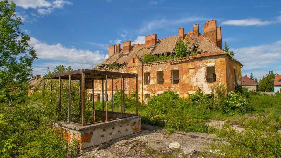 A szombathelyi huszrlaktanya terlete elkelt a liciten