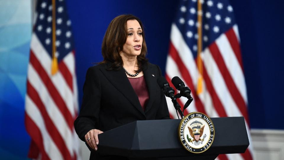 Ideiglenesen Kamala Harris az USA elnke