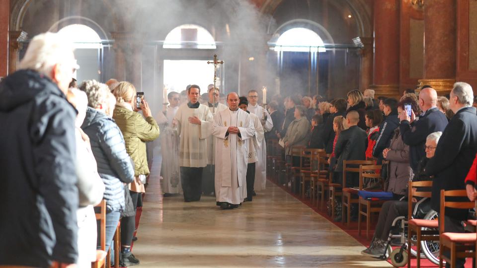 Szent Mrtonra emlkeztek szombaton dleltt a szombathelyi szkesegyhzban