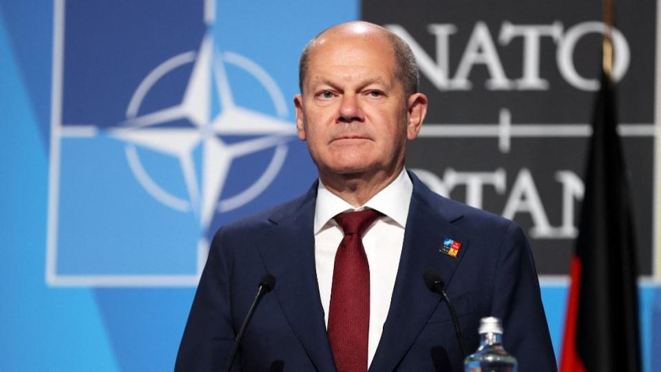 Olaf Scholz: A Nyugat nem garantlhatja Ukrajna biztonsgt