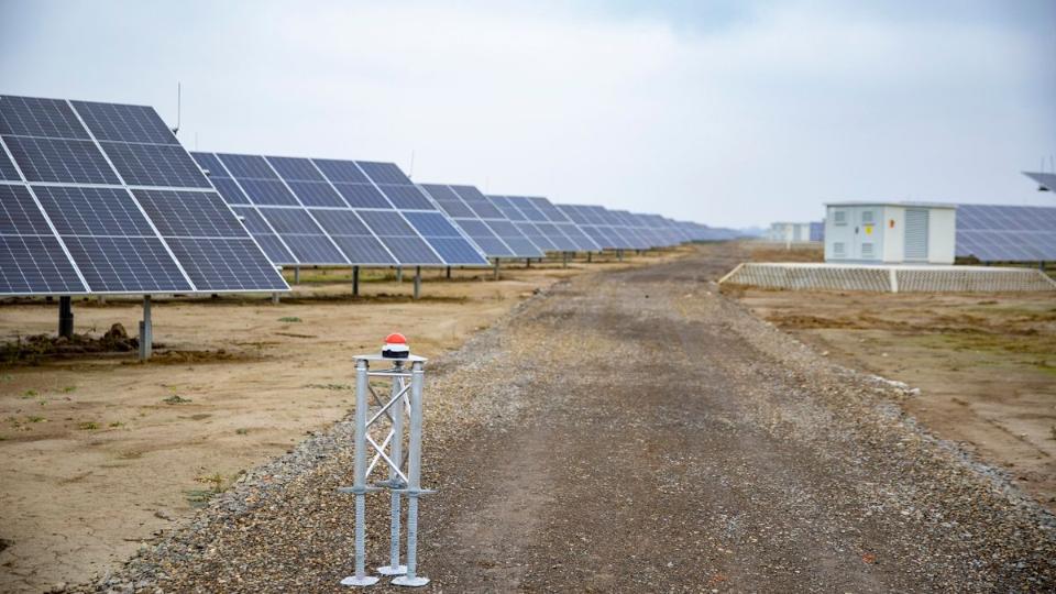 Mr megint lepipltk a napermvek a paksi atomermvet