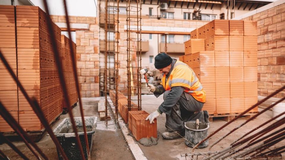 Nehezebb idszak jn az ptanyag-szektorban