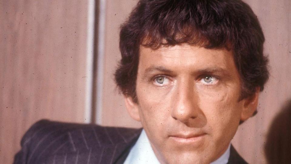 Meghalt Petrocelli alaktja, Barry Newman