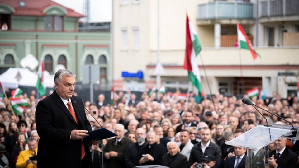 Orbn Viktor: A kormny teljesti a Bizottsg krseit