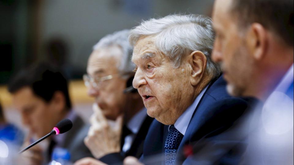 Dollrmdia: Soros egy egsz szervezetet tart fenn, hogy Magyarorszgot tmad cikkeket ksztsen