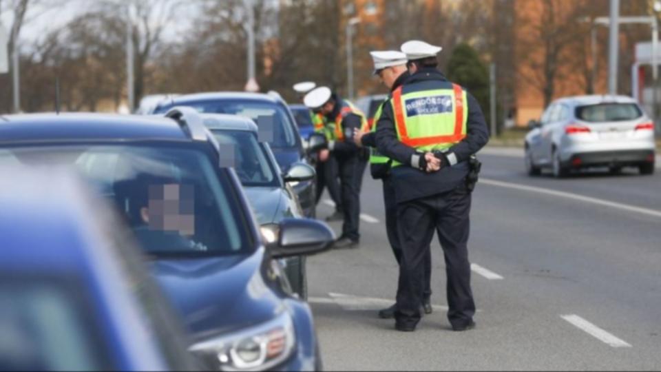 Tbb mint ezer autst ellenriztek a rendrk Vas vrmegye tjain - Mutatjuk az akci eredmnyt