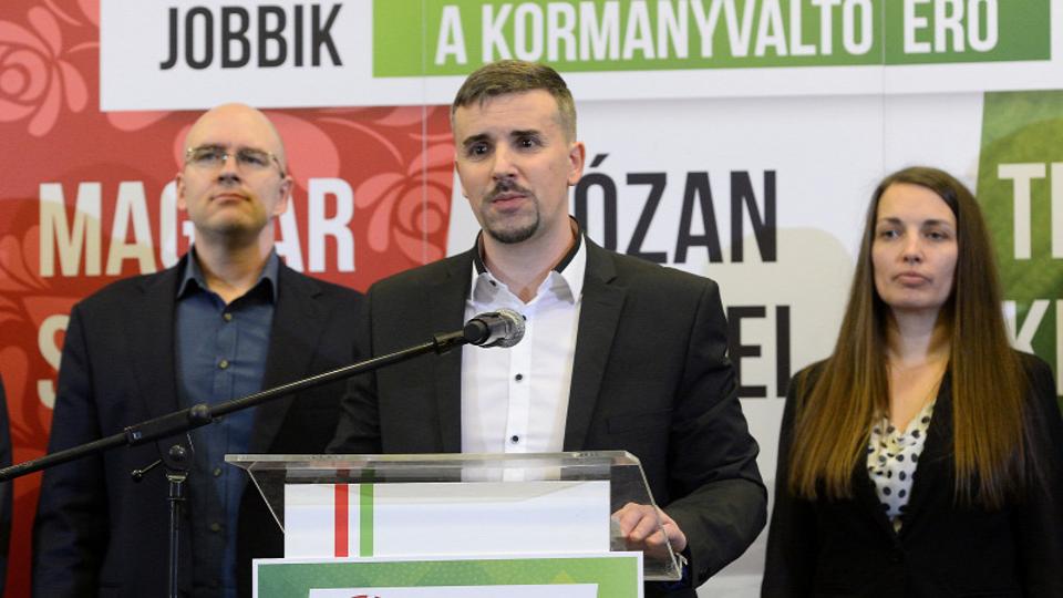 A Jobbik megsznt, a vezetk mr csak a kasszban lv pnzen veszekednek