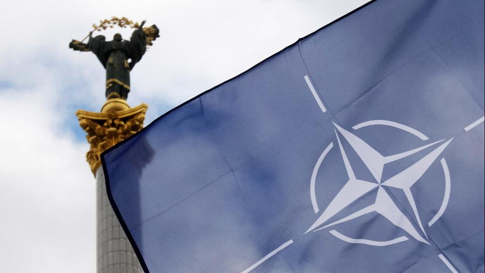 Ukrn kpvisel: Magyarorszgot ki kell zrni a NATO-bl