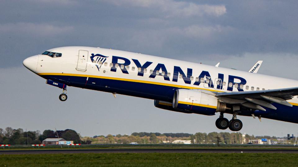 Fogyasztvdelmi vizsglatot indtvnyoz a magyar kormny a Ryanair ellen