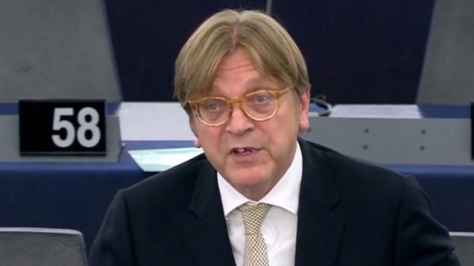 A hborprti Verhofstadt el akarja venni Magyarorszg szavazati jogt, mert mi bkt akarunk