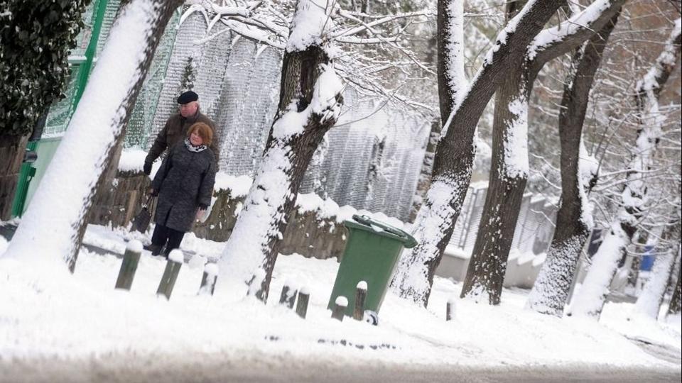 Jn a sarkvidki leveg, rkezik az els h, mutatjuk, mikor ri el haznkat