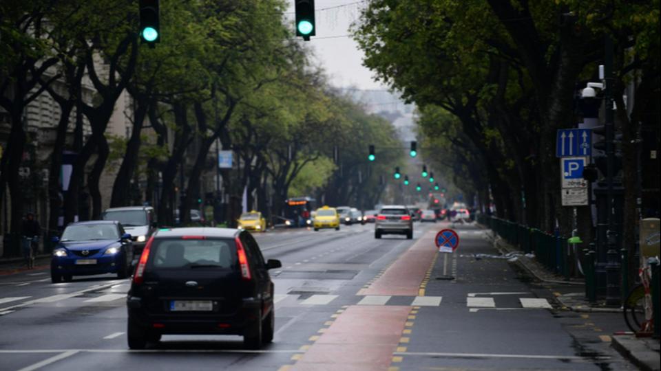 Azonnali hatllyal vltozott a magyar KRESZ