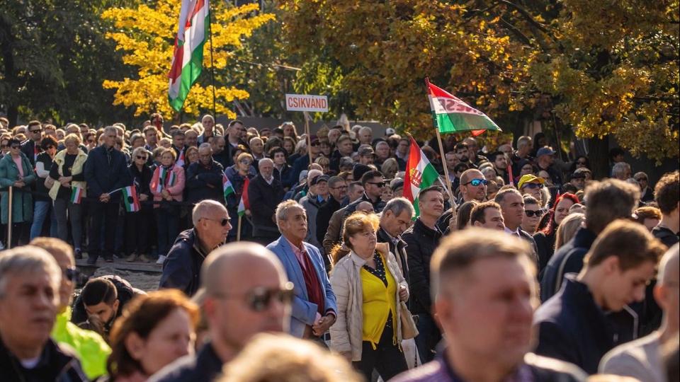 Hatalmas tmeg hallgatta Orbn Viktor nnepi beszdt a Millenrison