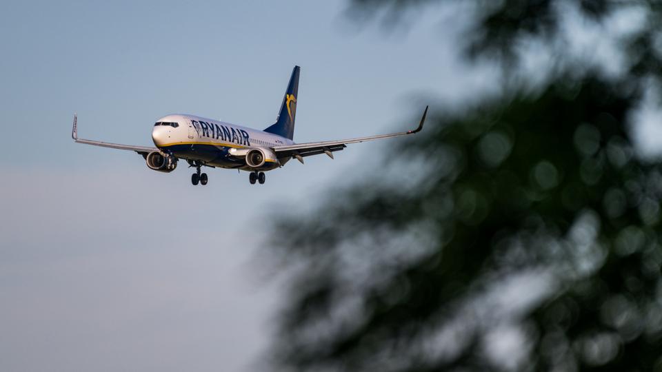 jabb fapados botrny: hsz rt vrtak az utasok, hogy hazahozza ket a Ryanair
