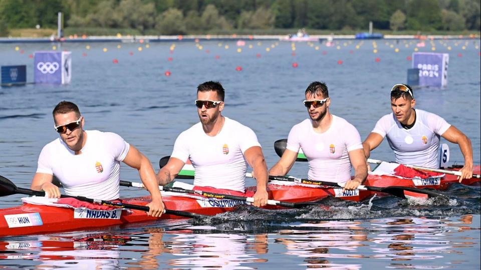 Remnyteli kezds: mindkt kajak ngyesnk biztosan jutott tovbb